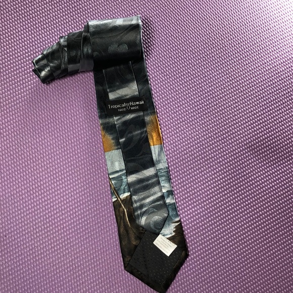 Handmade Necktie - Picture 2 of 2